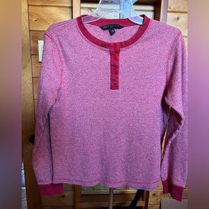 Pact organic cotton long sleeve waffle henley. Size M